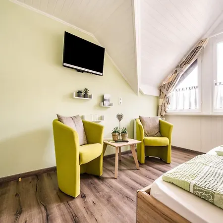 Alluring In With Balcony Apartman Ernst